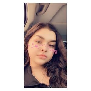 Meet your Posher, Selena